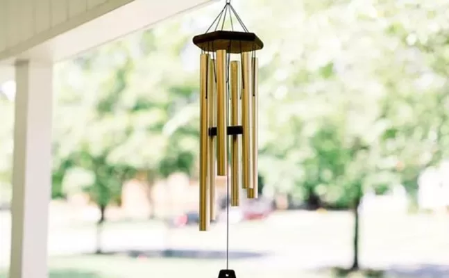 Cách Bố Trí Cửa Chính Để Đón Tài Lộc Vào Nhà 3 Chuông gió phong thủy-Cách bố trí cửa chính